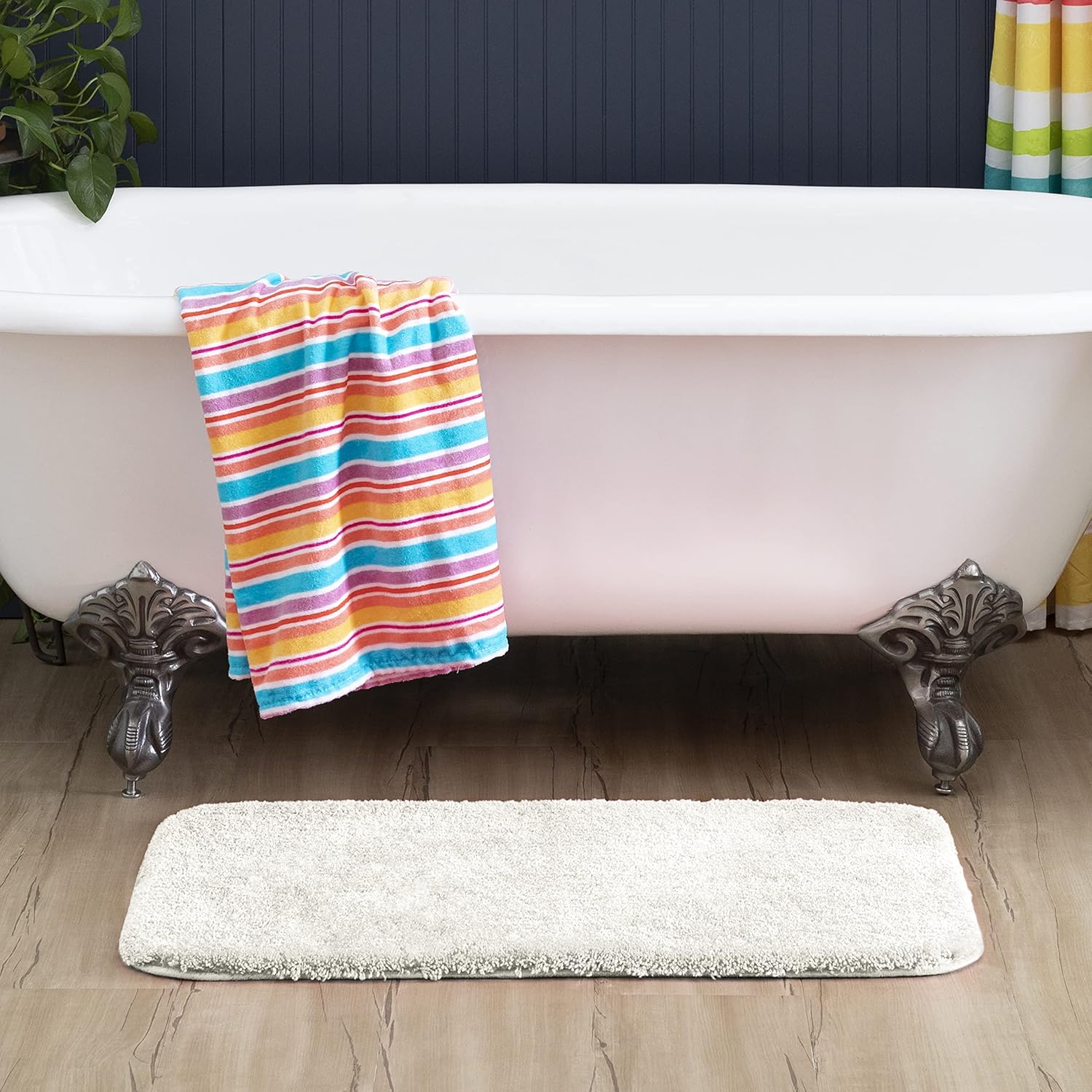Mohawk Home Royal Bath Mat White Ivory 15 x 2